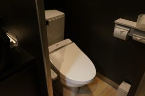bathroom3